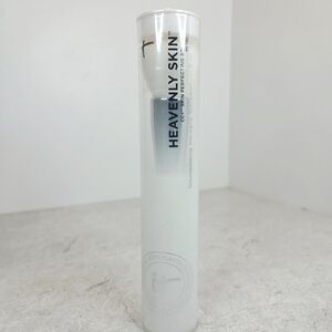 IT Cosmetics Heavenly Skin Brush - White